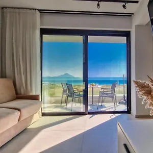 Onar Luxury Living , Sarti Griechenland